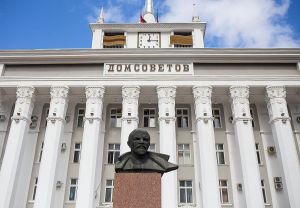 transnistria unrecognized country tiraspol moldova stefano majno lenin soviet.jpg